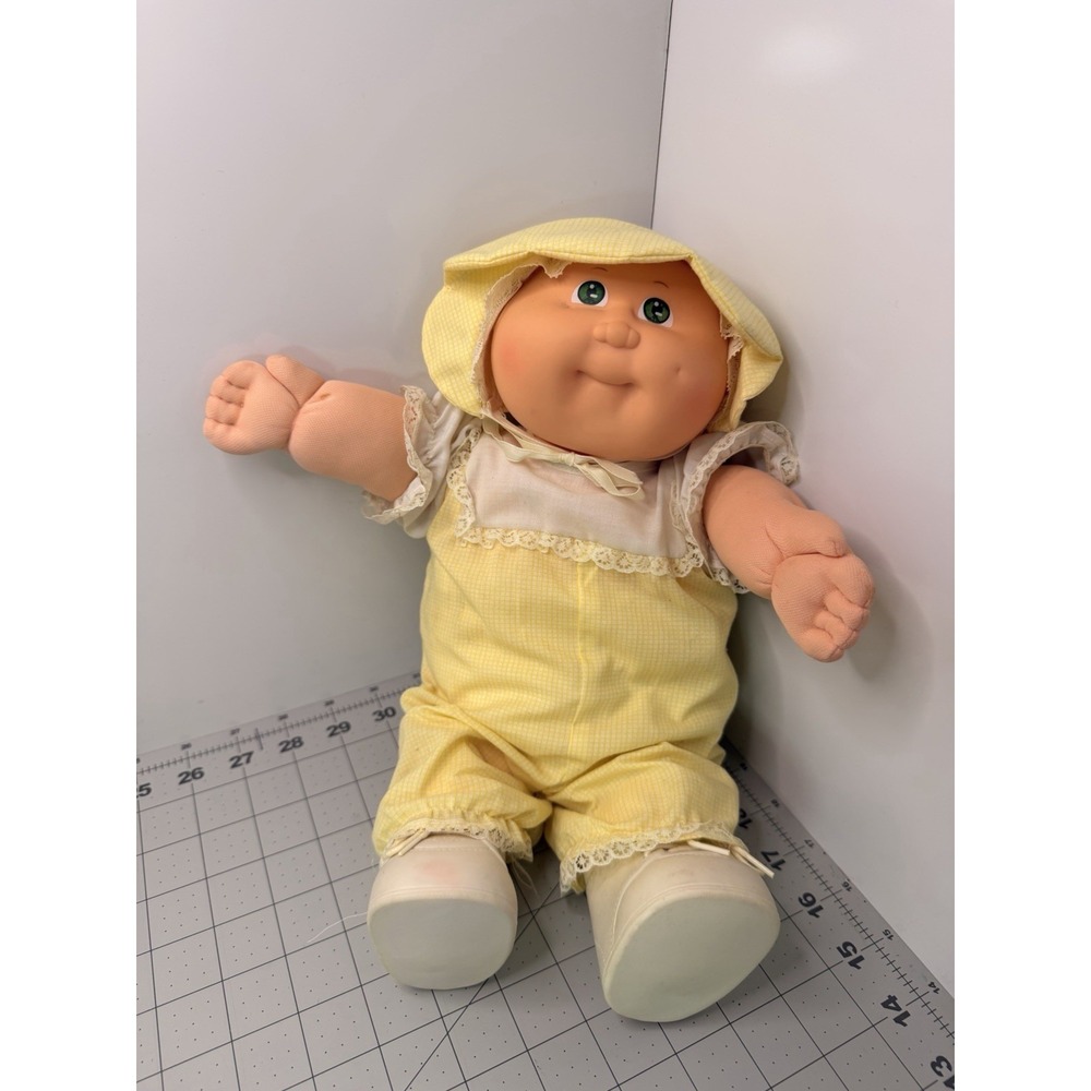 Vintage 1985 Cabbage Patch Kids Preemie Coleco - OK Factory - Blue Sig - Yellow - Picture 2 of 5